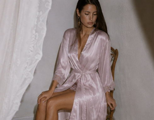 Stella Lace Detail Robe